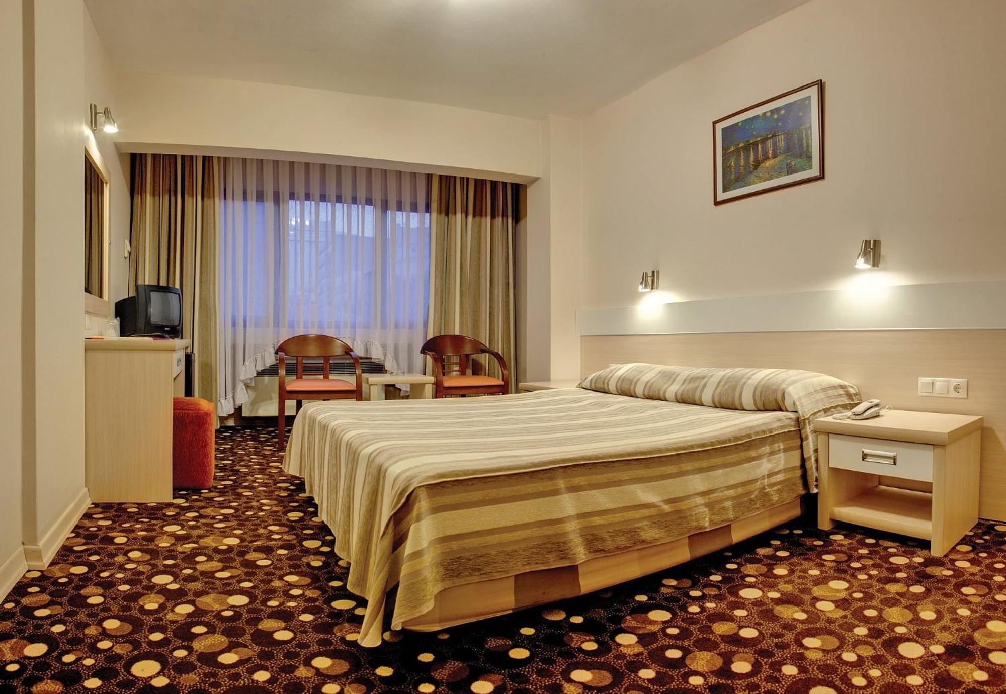 Standart Çift Kişilik veya İki Yataklı Oda