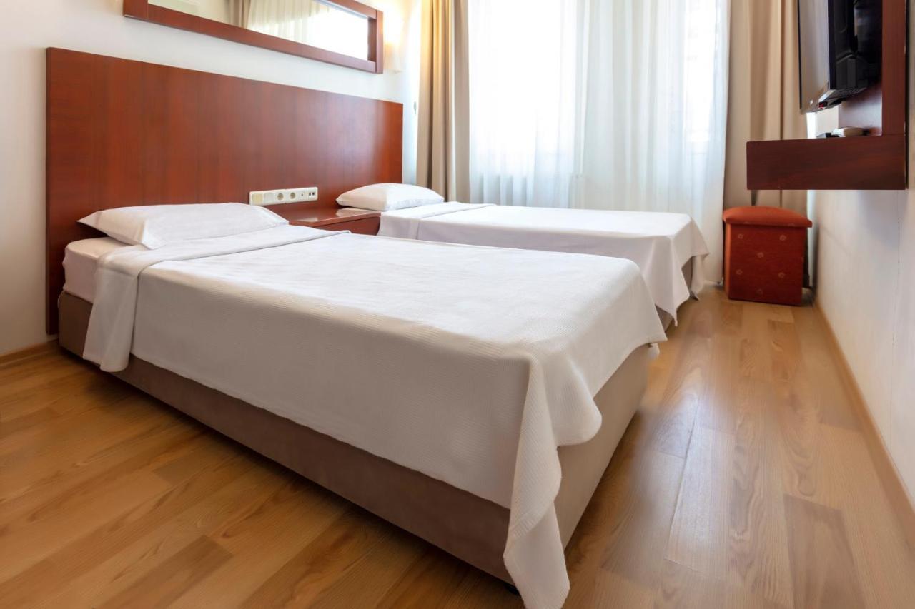 Standart Çift Kişilik veya İki Yataklı Oda