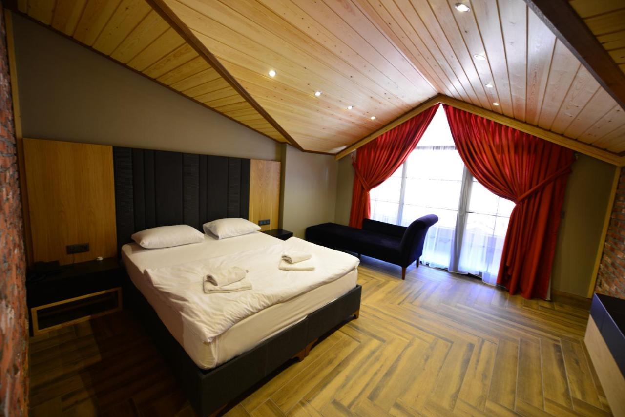 Deluxe Çift Kişilik Oda - Balkonlu