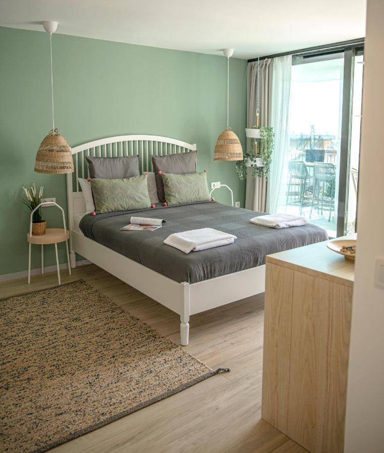 Queen Room with Sea View