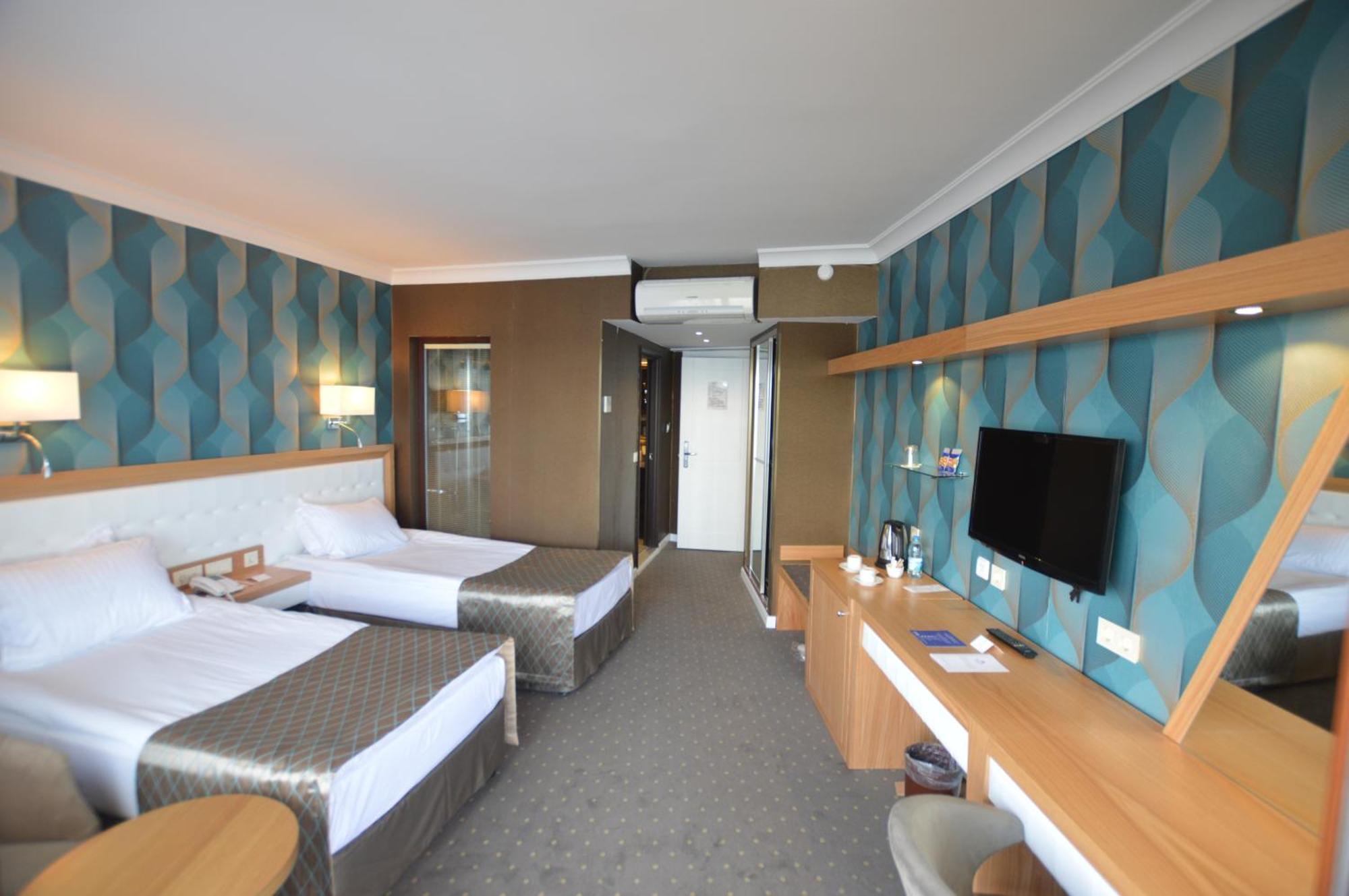 Deluxe Double or Twin Room City View,1209829783:JPEG