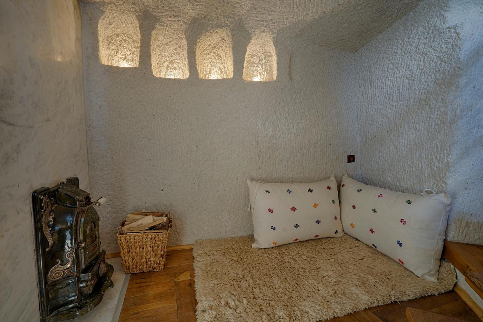 Güvercin Yuvası