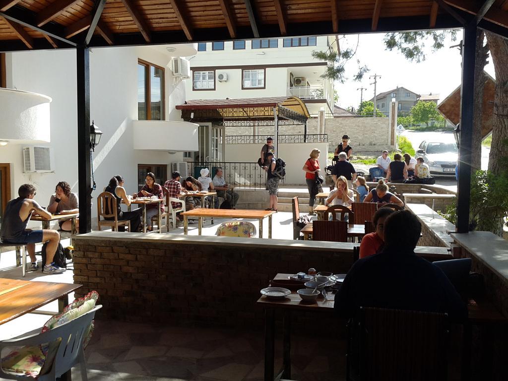 İki Yataklı Oda + Ücretsiz Tek Yönlü Havaalanı Servisi