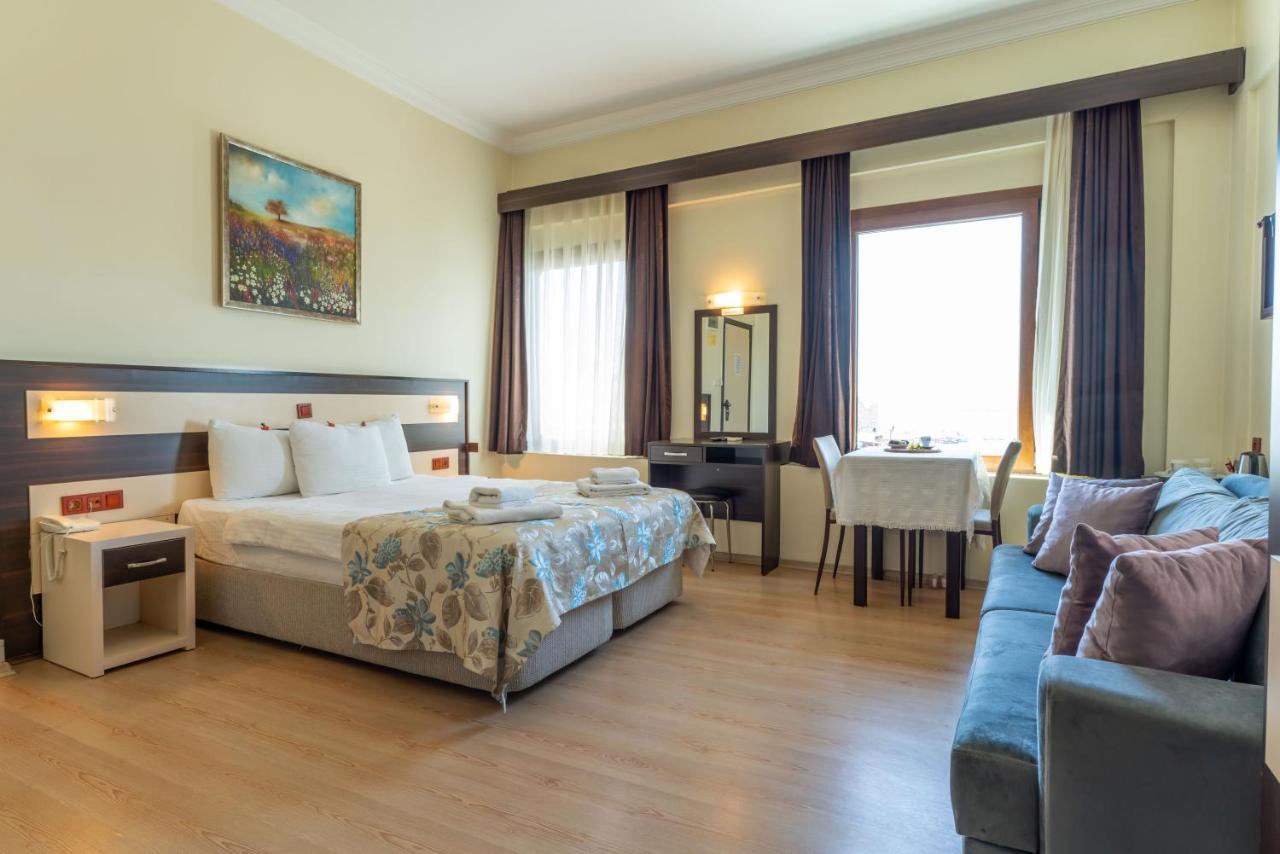 Deluxe Üç Kişilik Oda - Deniz Manzaralı