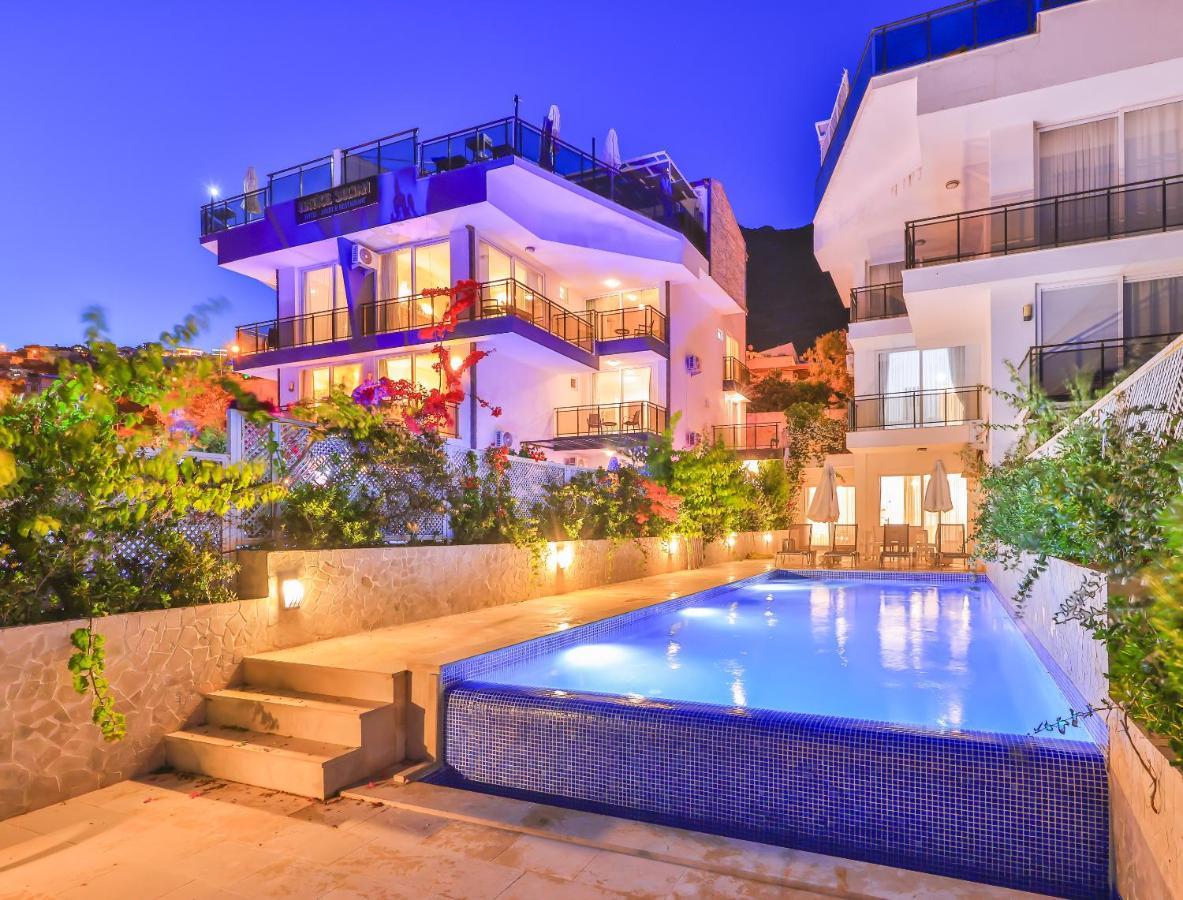 Üç Yatak Odalı Villa