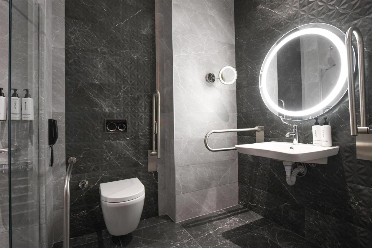 Standard Twin Room - Accessible