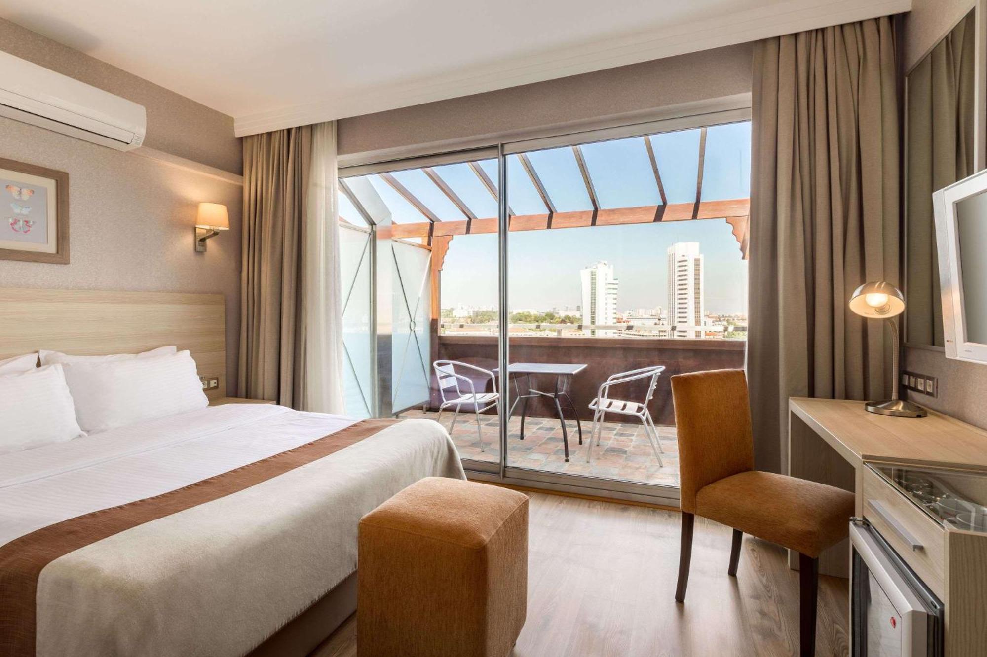 Executive King Room