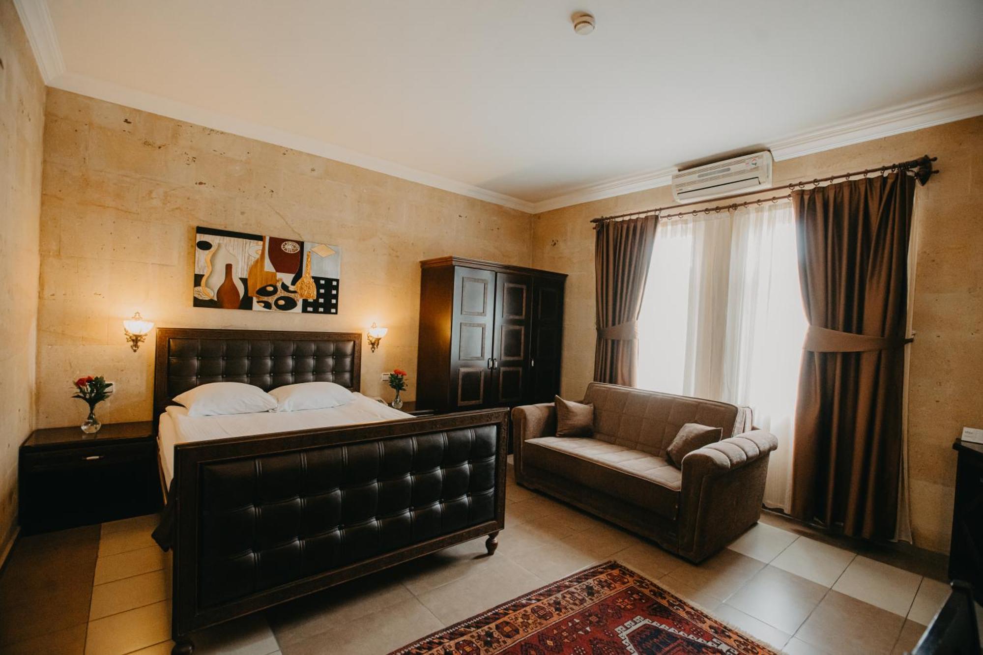 Deluxe Çift Kişilik Taş Oda