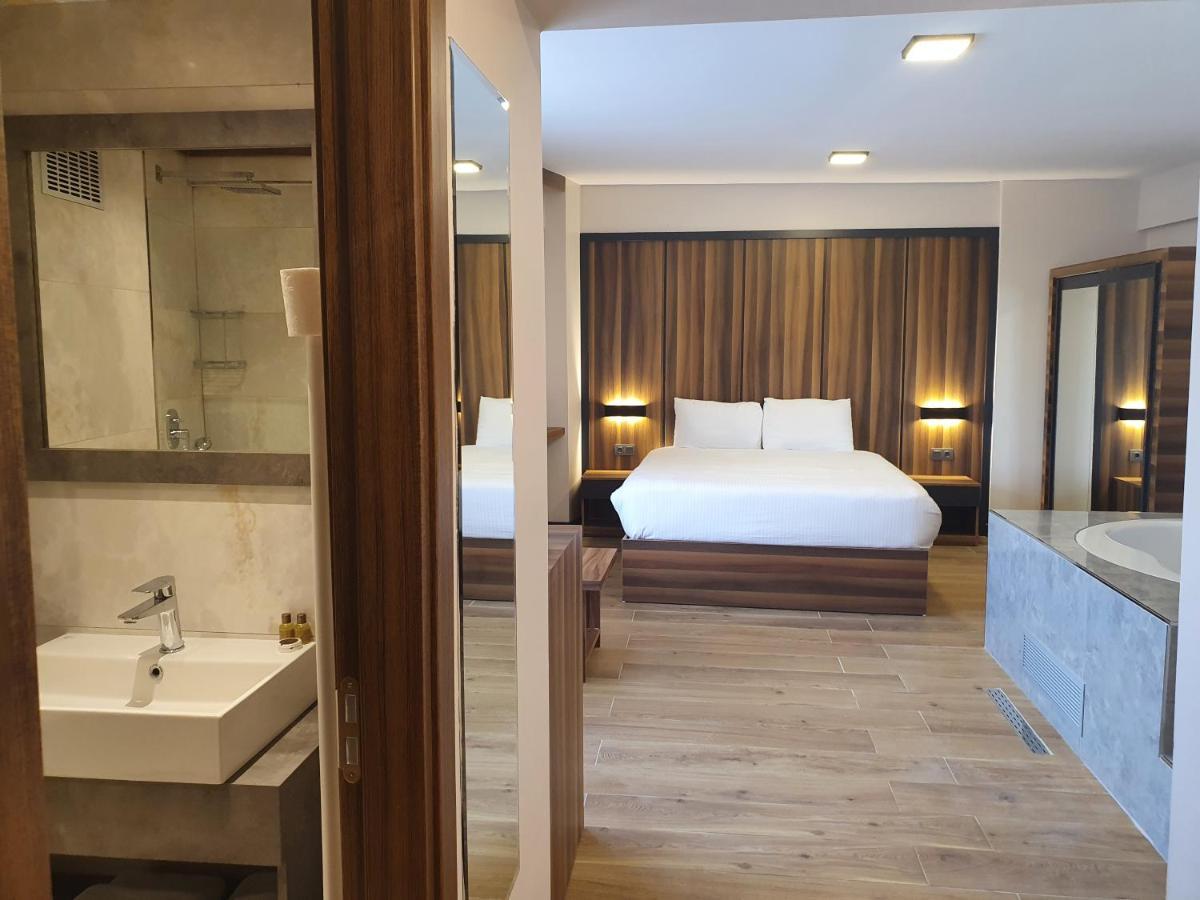Çift Kişilik Oda - Spa Küvetli