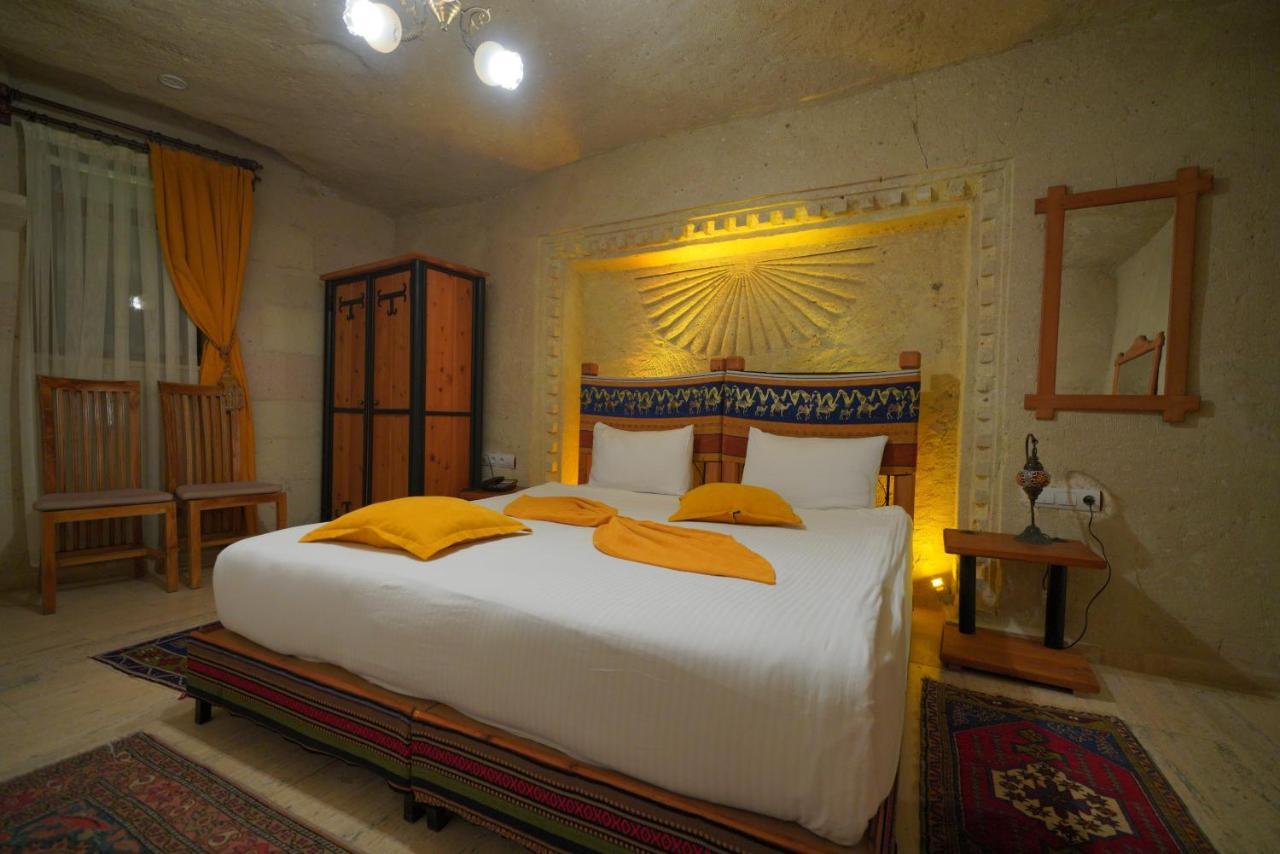 Deluxe Double Room,1329017300:JPEG