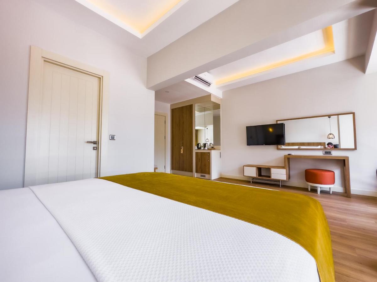 Deluxe Üç Kişilik Oda - Deniz Manzaralı