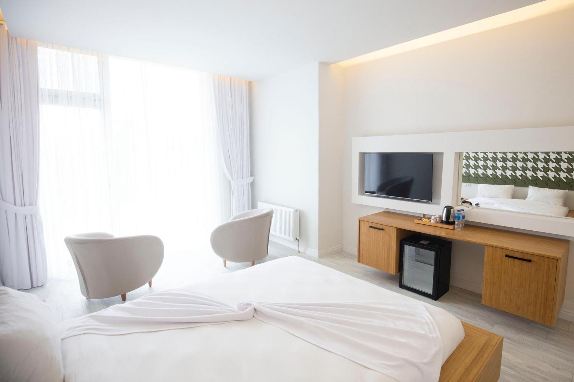 Deluxe Çift Kişilik Oda - Küvetli