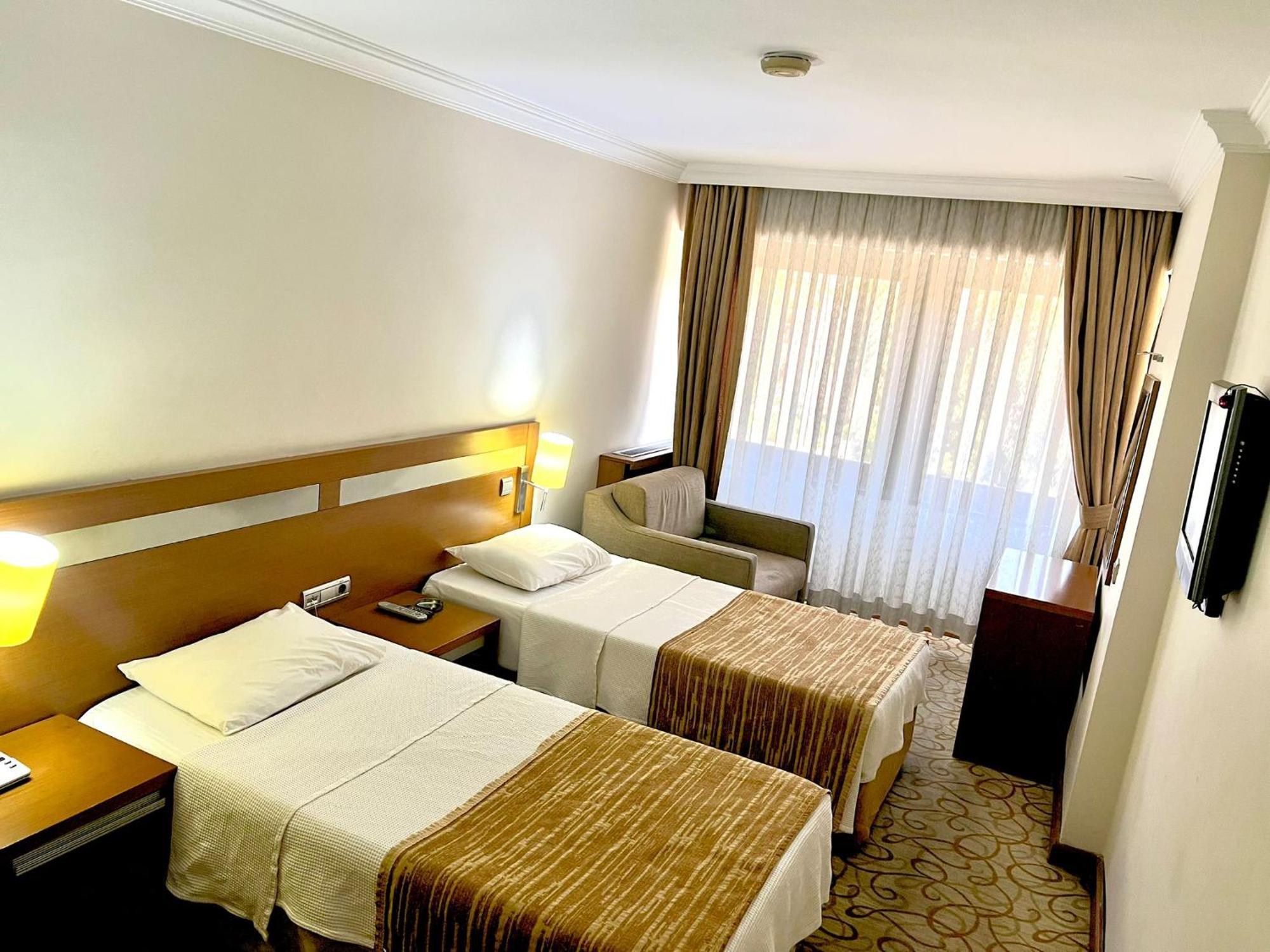 Double Room,1619308093:JPEG