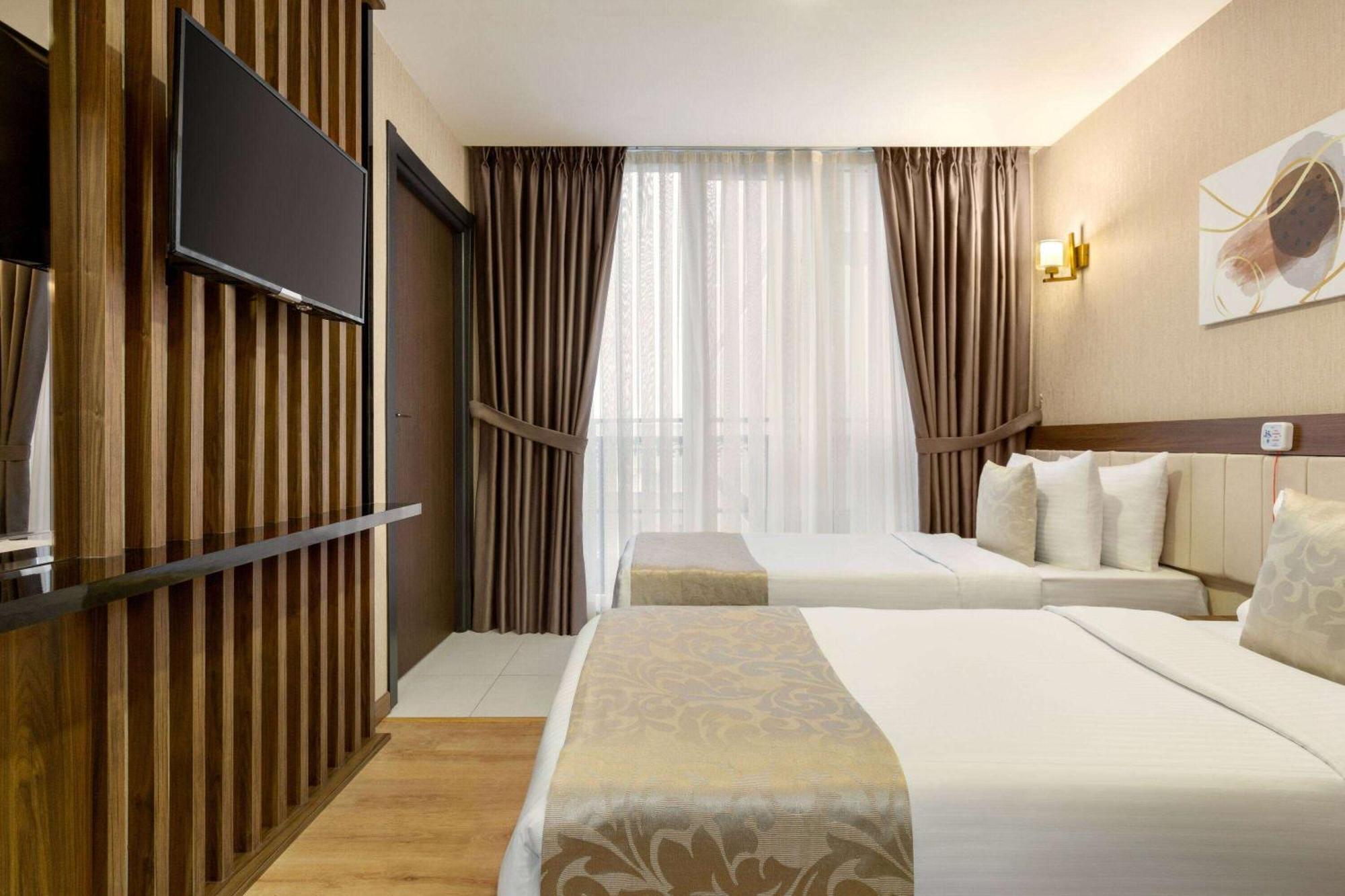 Standard Room - Mobility Accessible