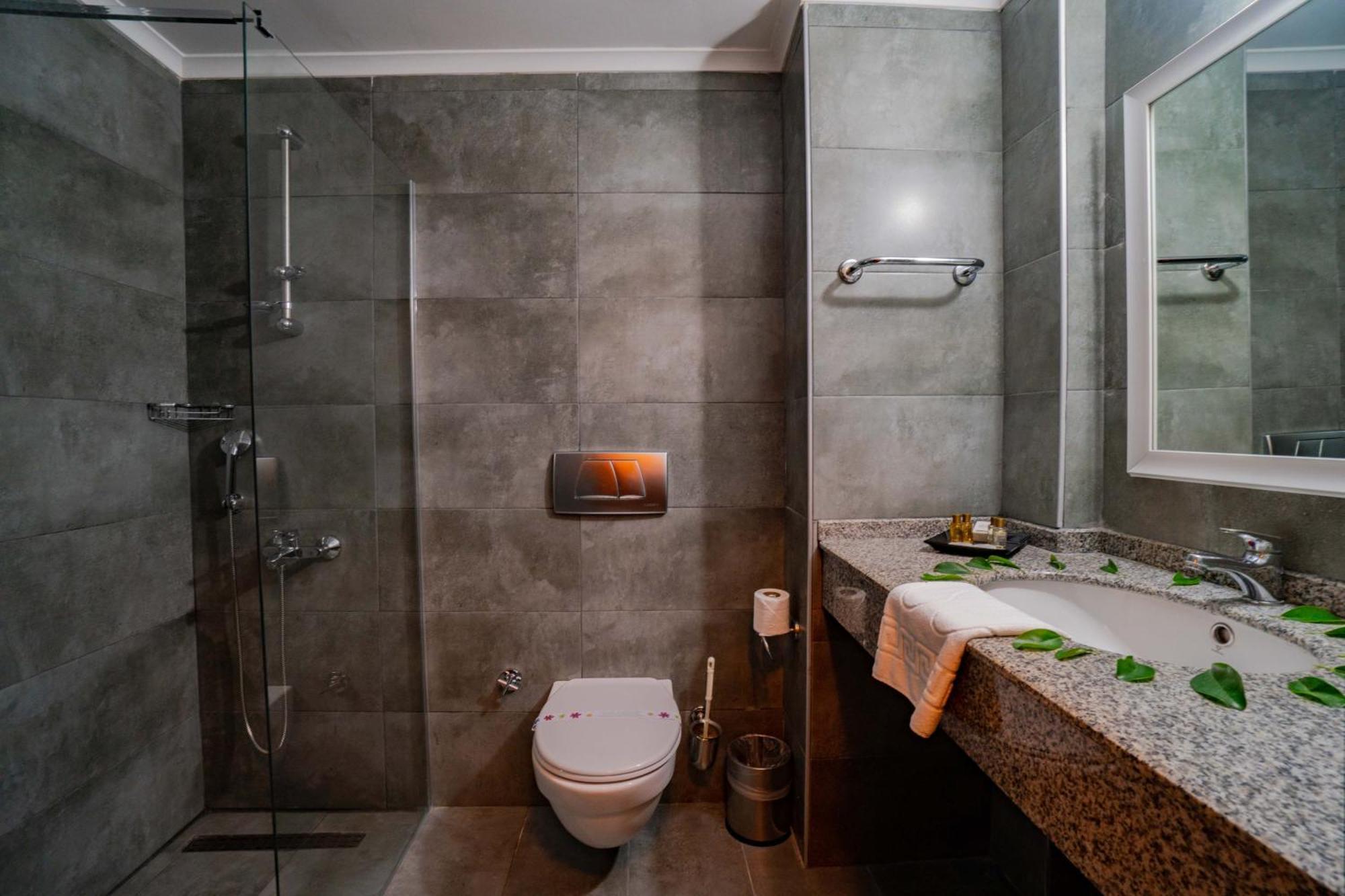 Standart Çift Kişilik veya İki Yataklı Oda
