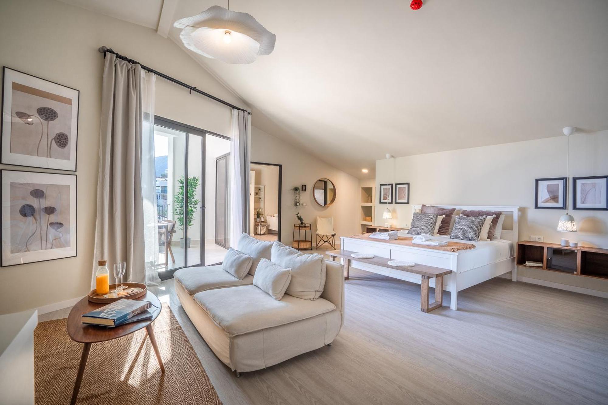Premium Quadruple Room