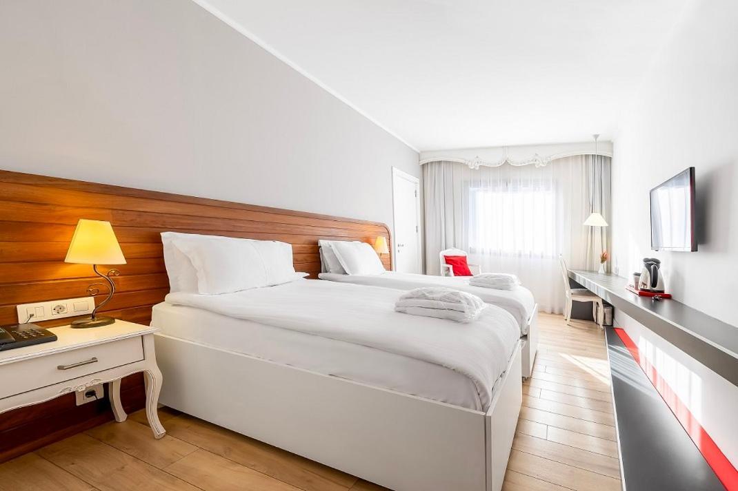 Standart Çift Kişilik veya İki Yataklı Oda