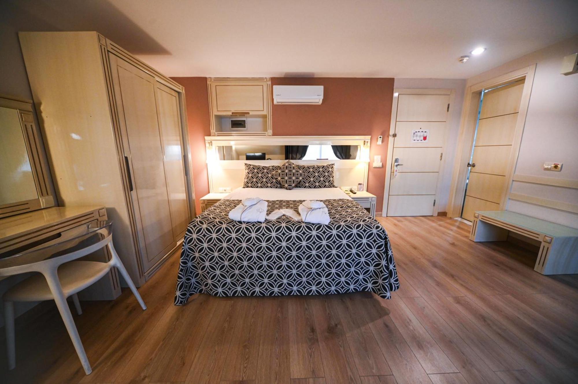 Quadruple Room Terrace,1638484053:JPEG