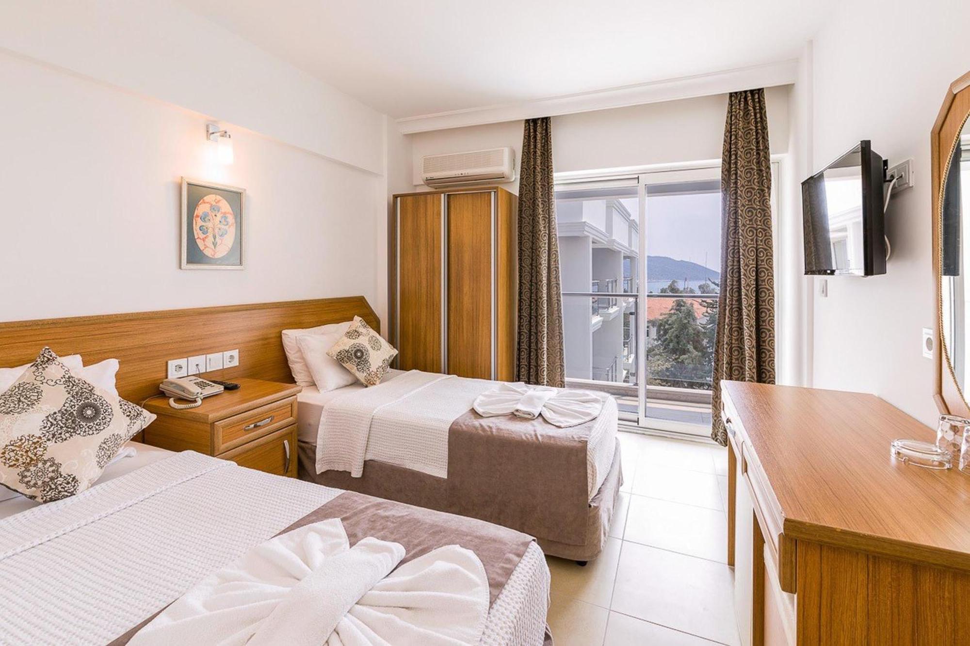 Standart Çift Kişilik veya İki Yataklı Oda