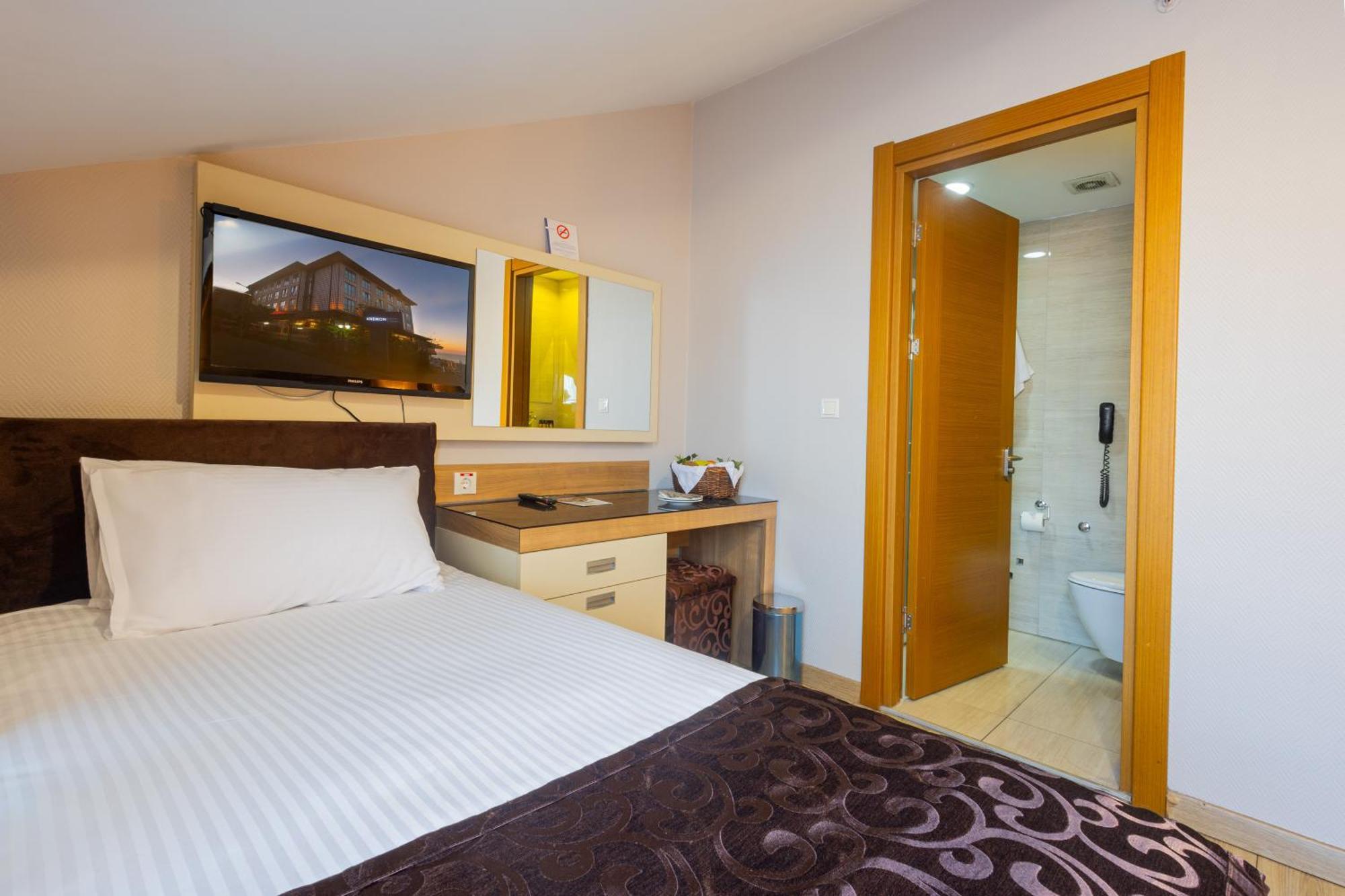 Quadruple Room with Sea View