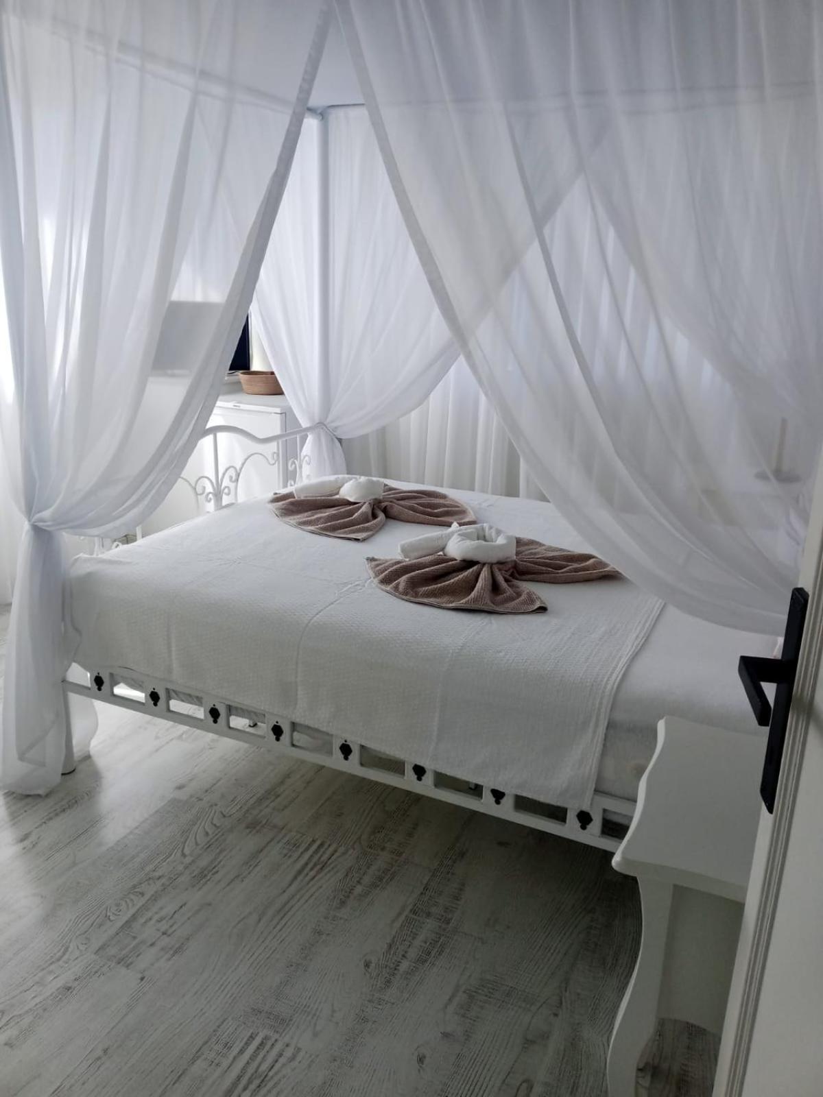 Standart Çift Kişilik Oda - Deniz Manzaralı