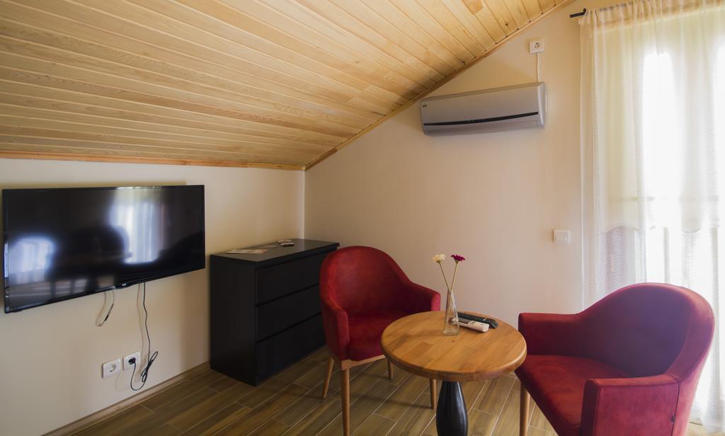 One-Bedroom Villa