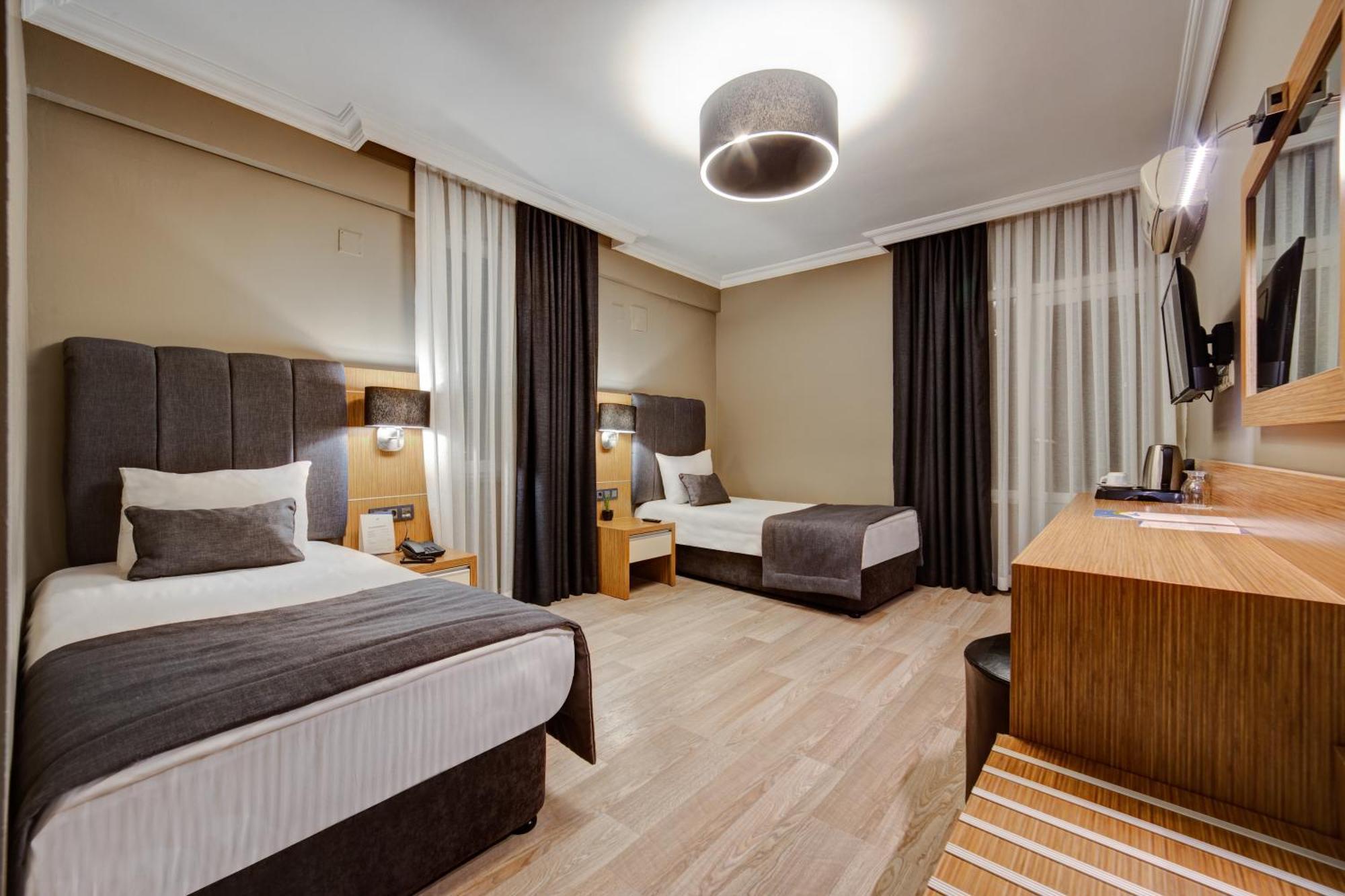 Triple Room,1736845114:JPEG