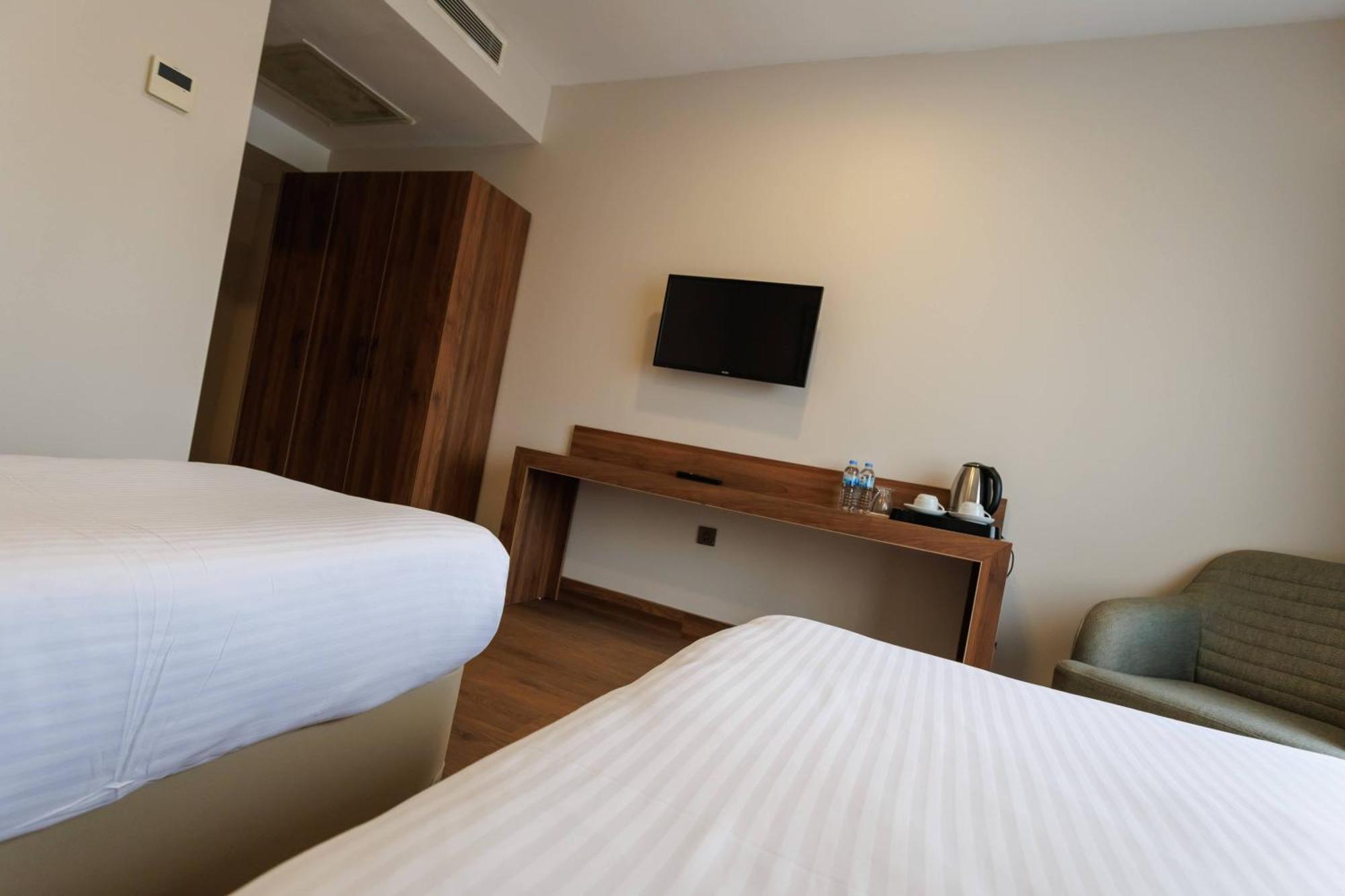 Standard Twin Room,1756895686:JPEG