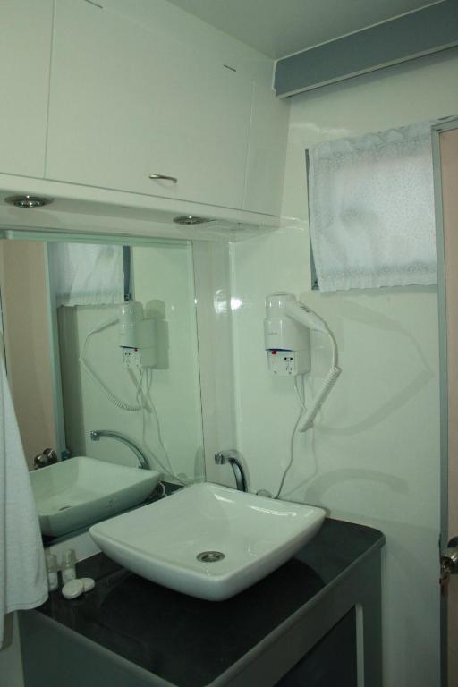 Üç Kişilik Oda - Bahçe Manzaralı