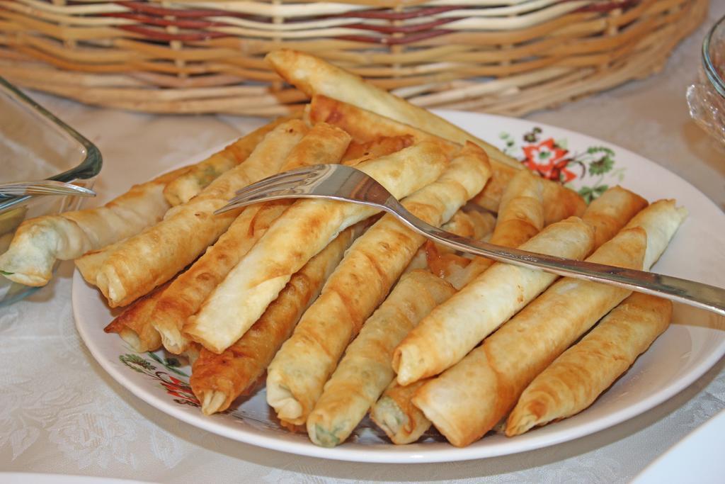 Standart Çift Kişilik/İki Yataklı Oda - Tepe Manzaralı