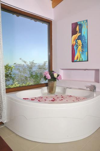 Çift Kişilik Deluxe Oda - Spa Küvetli