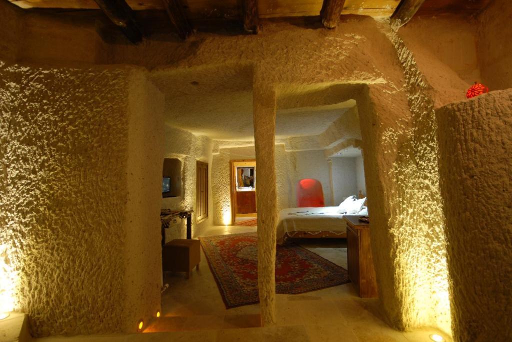 Underground Cave Room No Window,39856513:JPEG