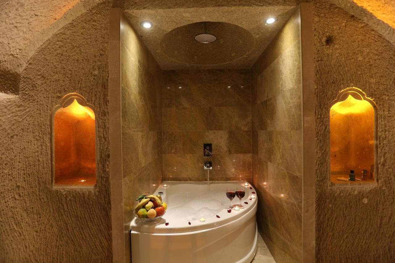 Deluxe Çift Kişilik Oda - Küvetli