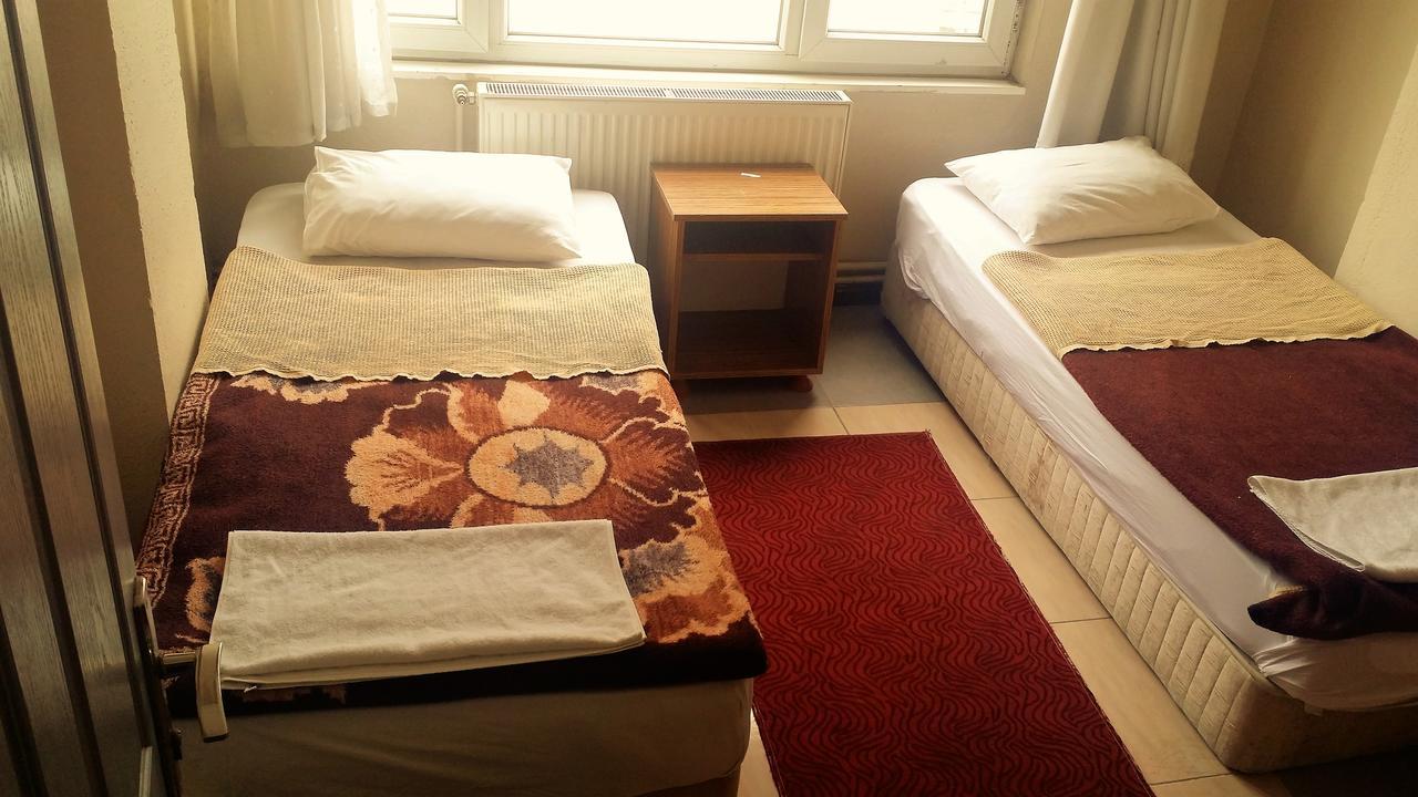 Tek Kişilik Oda - Ortak Duşlu ve Tuvaletli