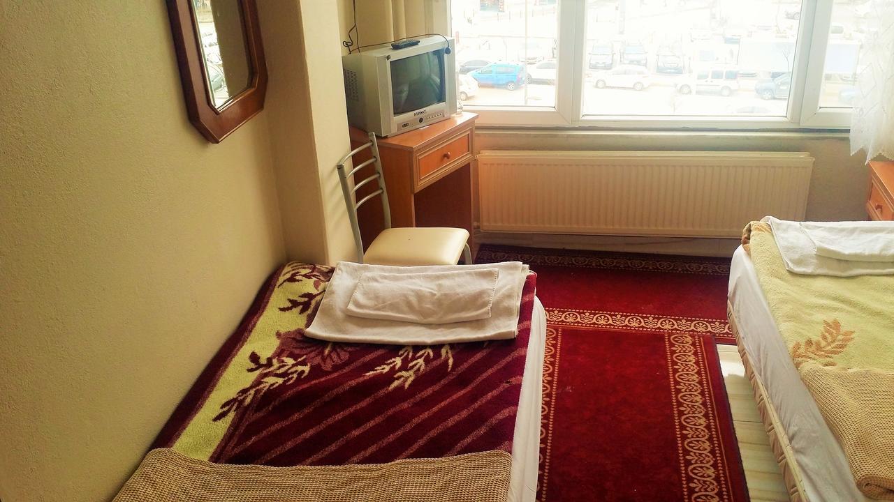 Çift Kişilik/İki Yataklı Banyolu Oda