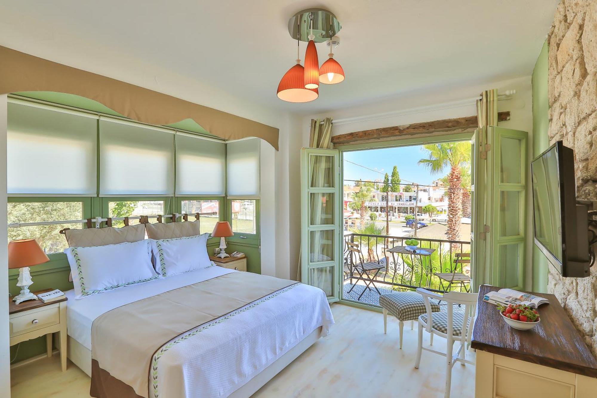Superior Double Room,1584685895:JPEG
