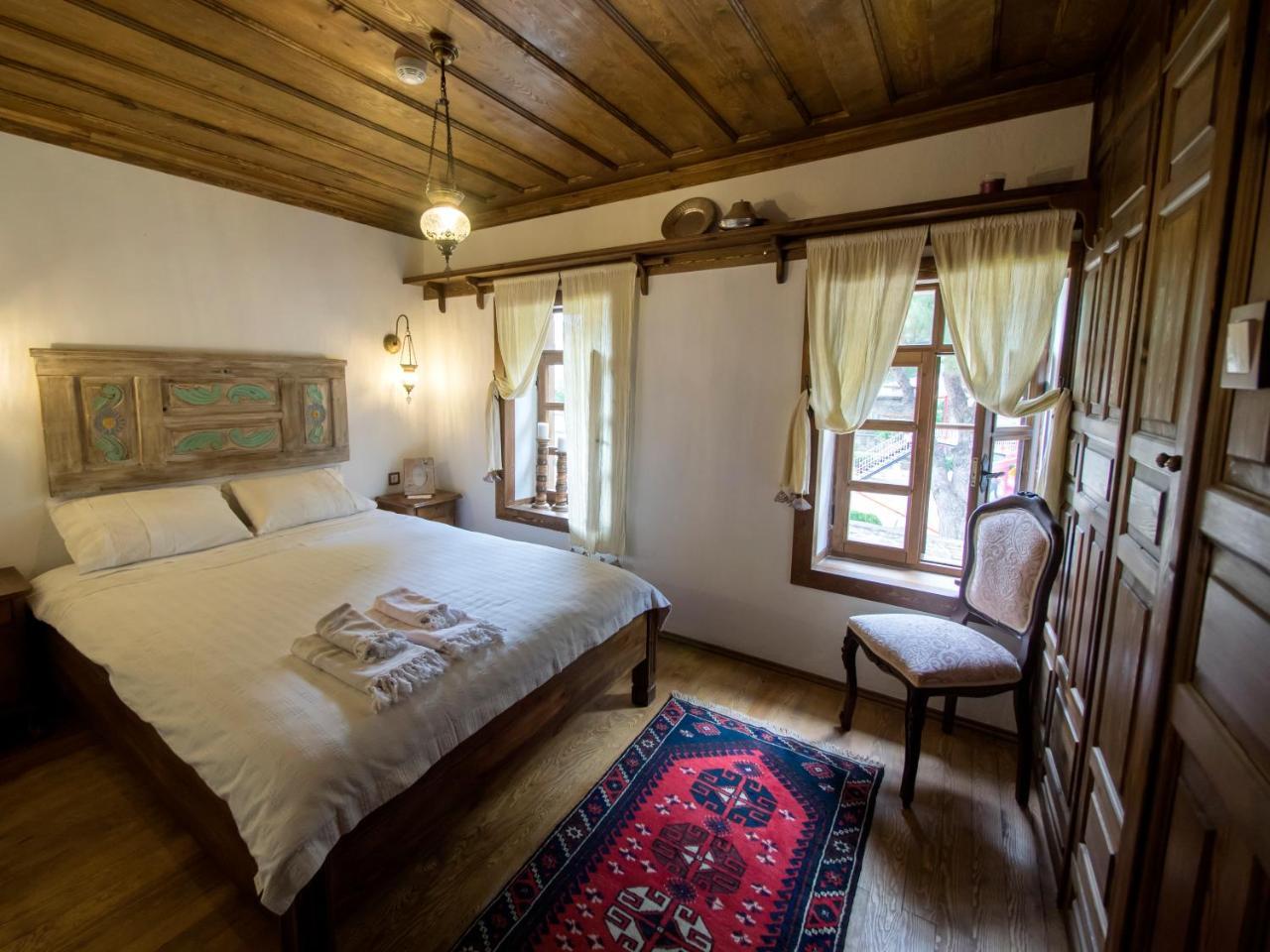 Dünür (Çift Kişilik Oda)