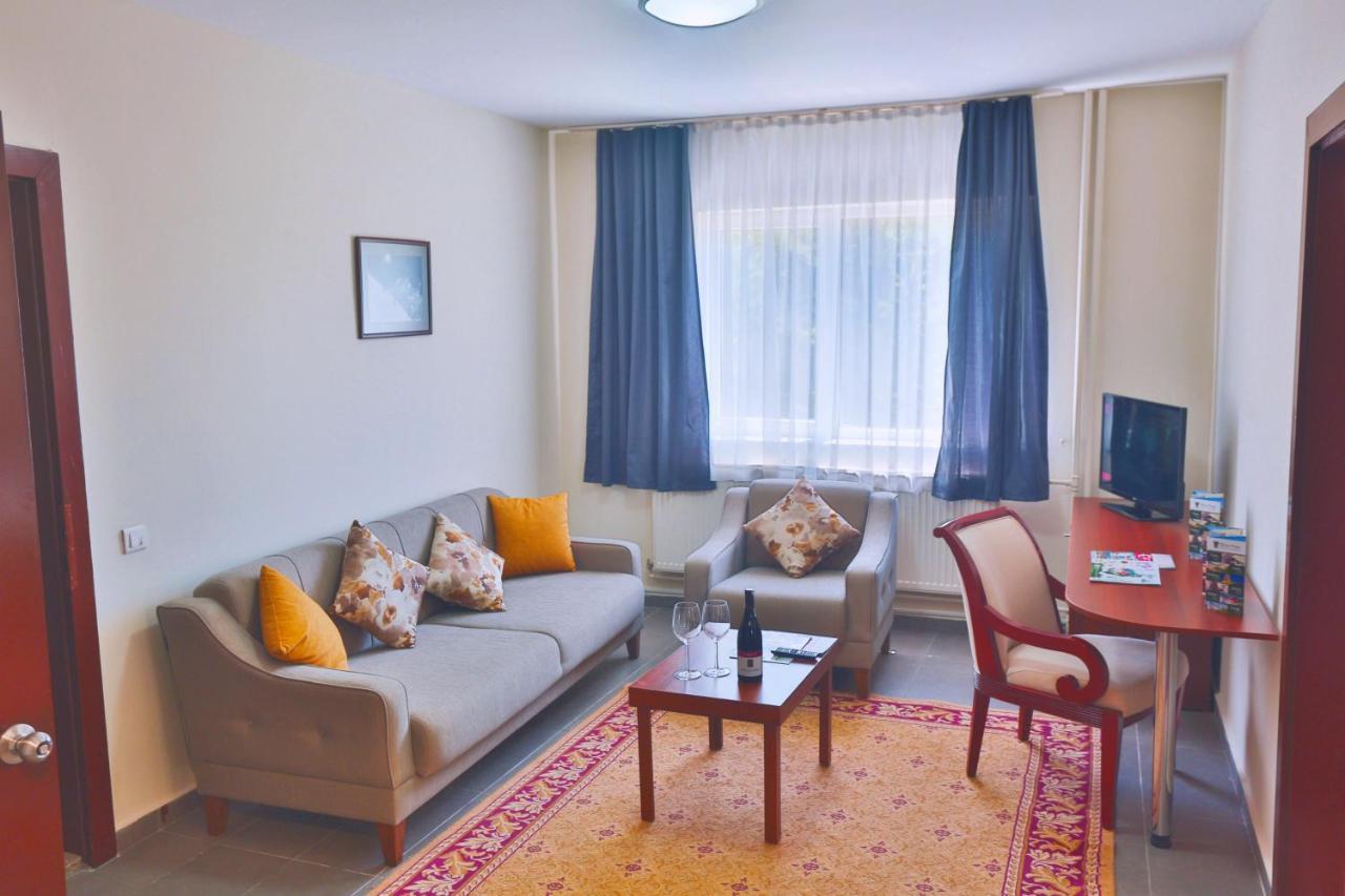 İki Yatak Odalı Daire (4 Yetişkin)