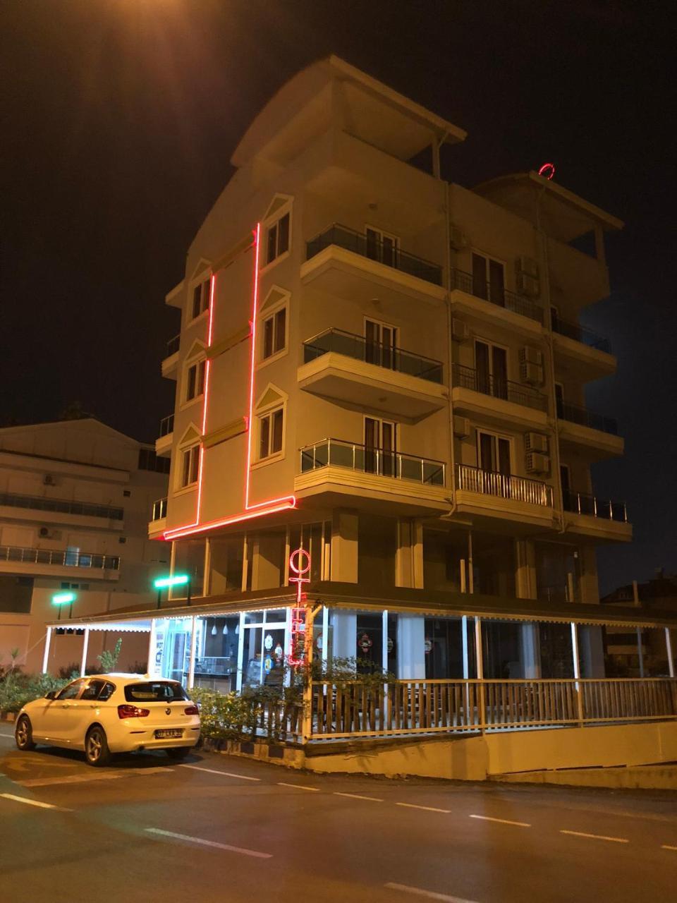 Deluxe Çift Kişilik Oda