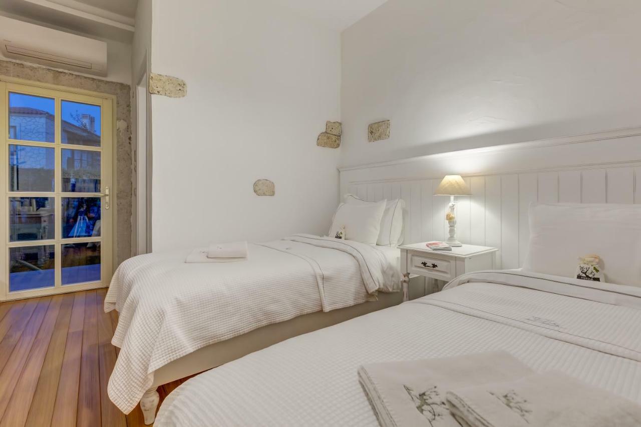 Twin Room with Mountain View