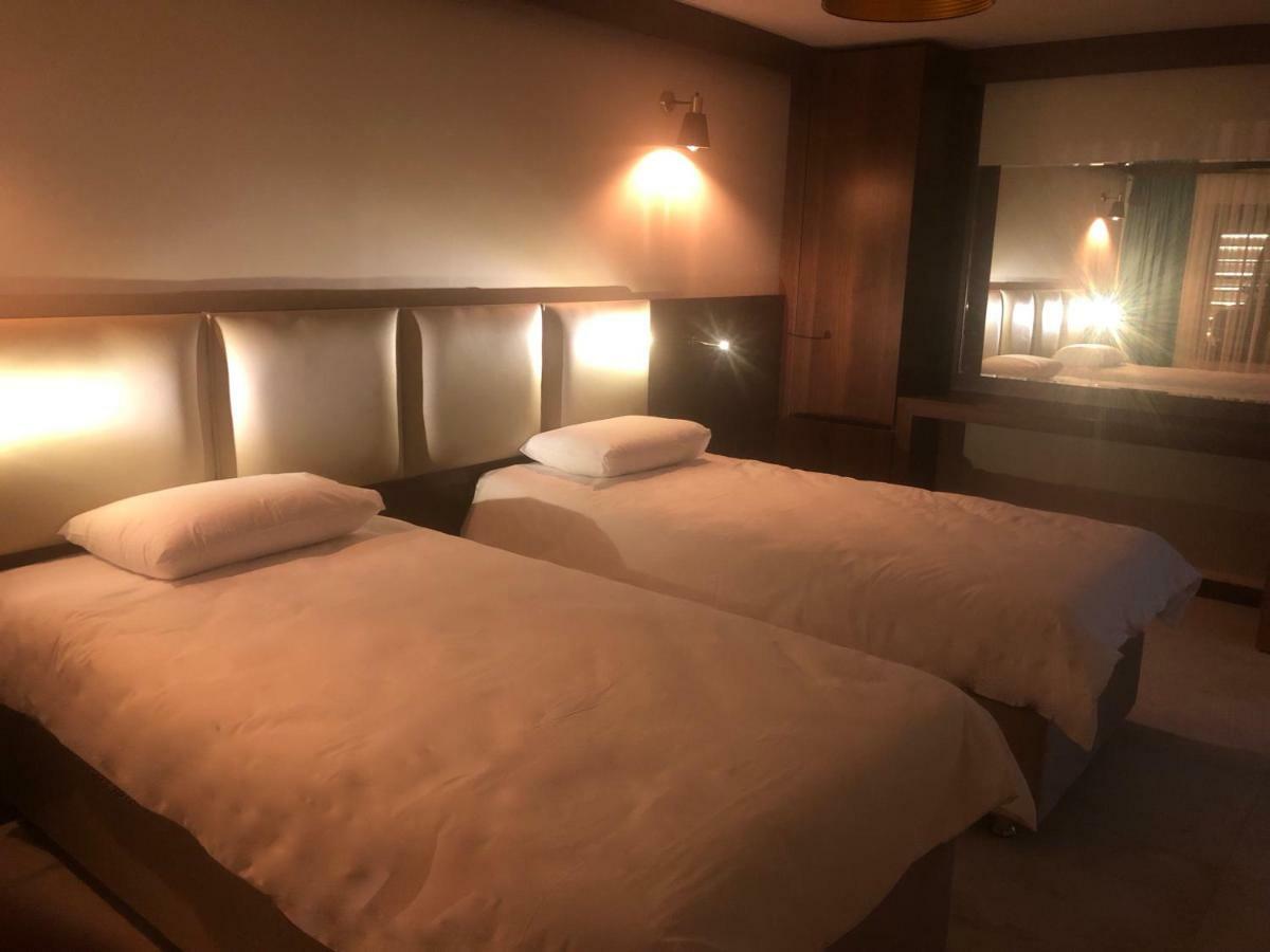İki Yatak Odalı Villa