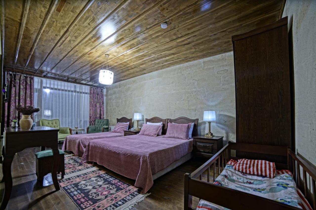 Deluxe Üç Kişilik Oda
