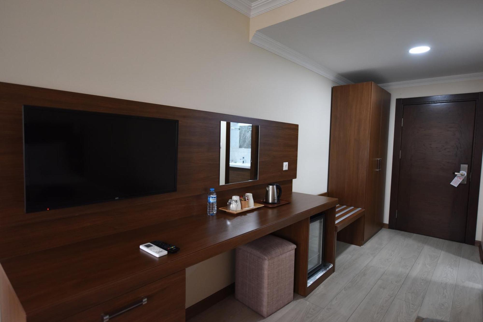 Deluxe Çift Kişilik veya İki Yataklı Oda