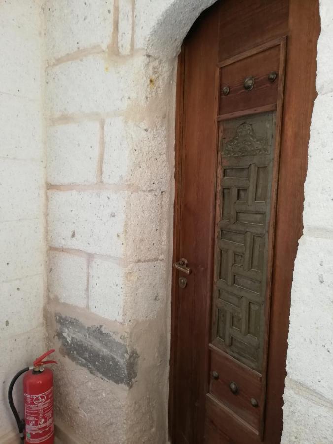İki Yataklı Küçük Oda