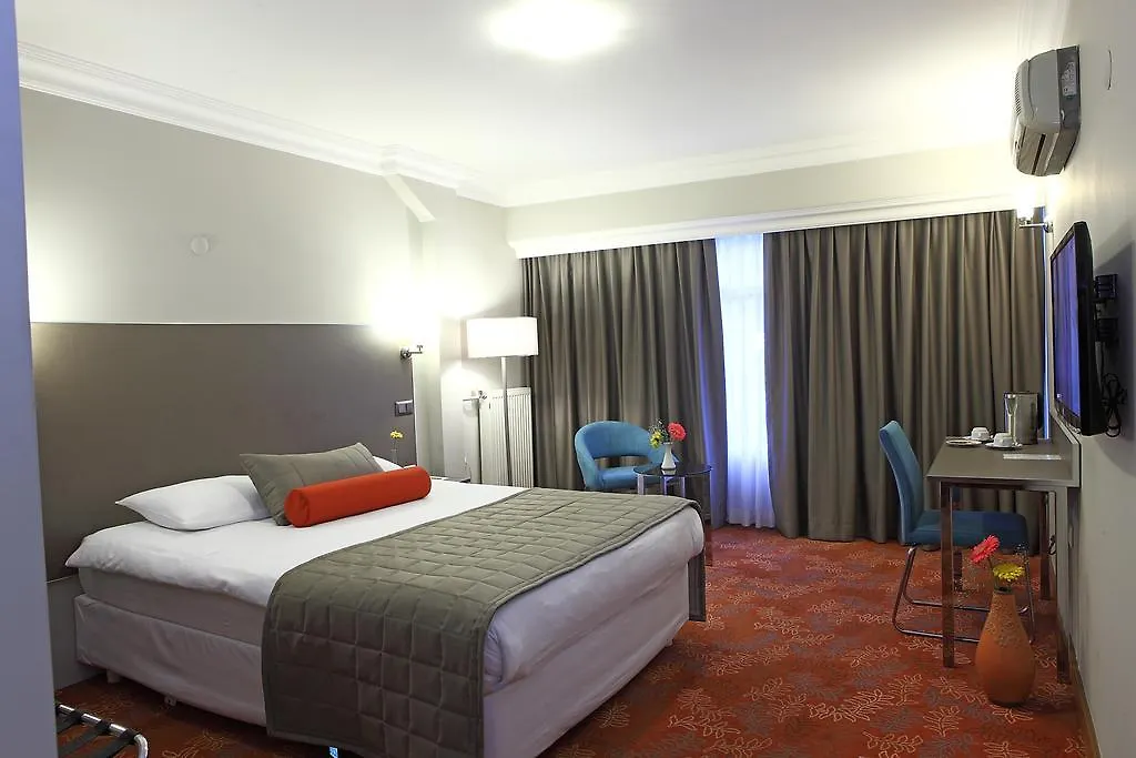 Arma Hotel-1