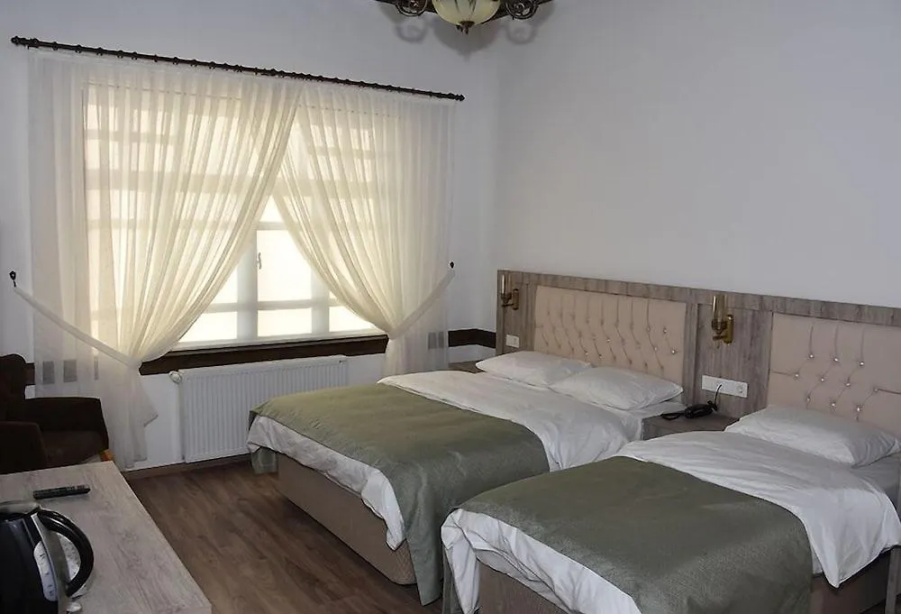 Ruby Otel-1