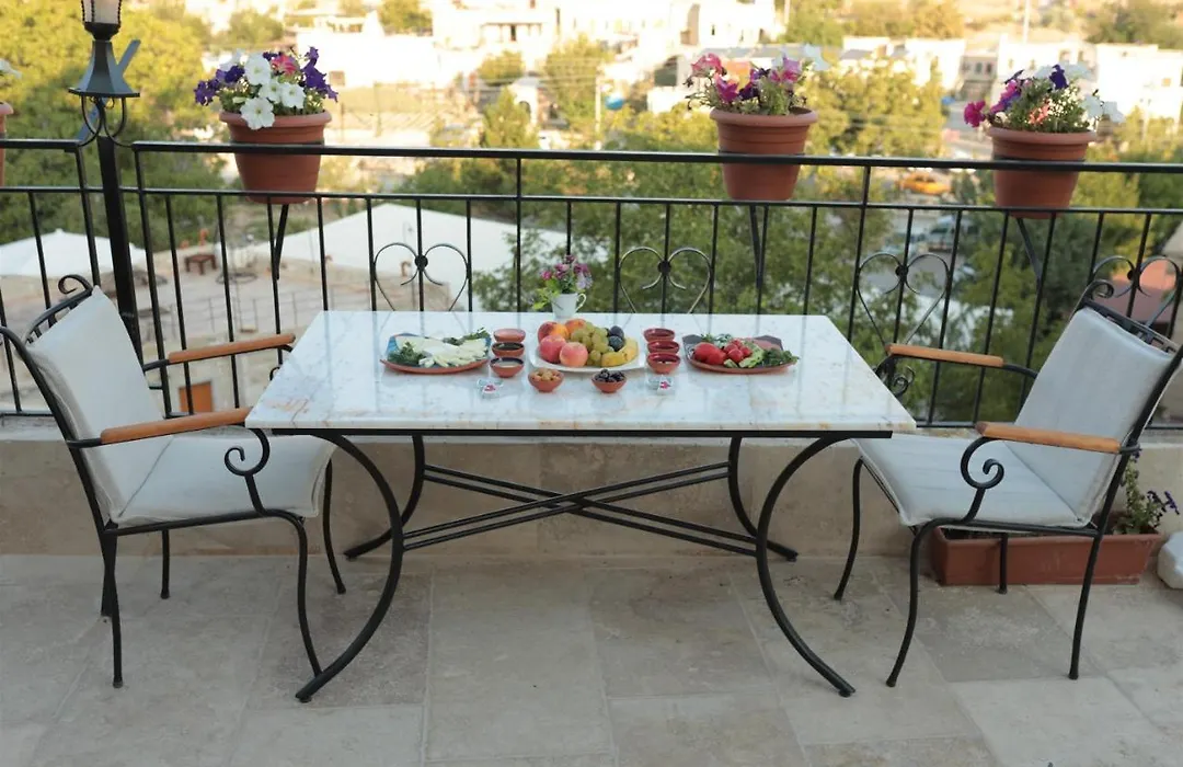 Guven Cave Hotel-1