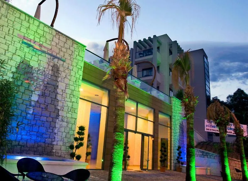 Captain Hotel-1
