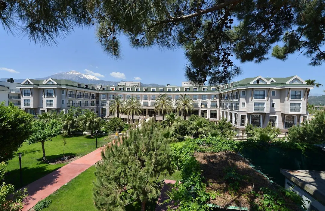 Lucida Beach Hotel-1