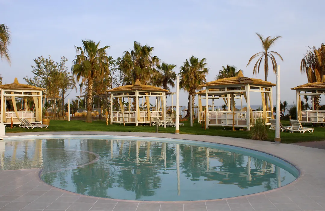 Presa Di Finica Hotel & Suites-1